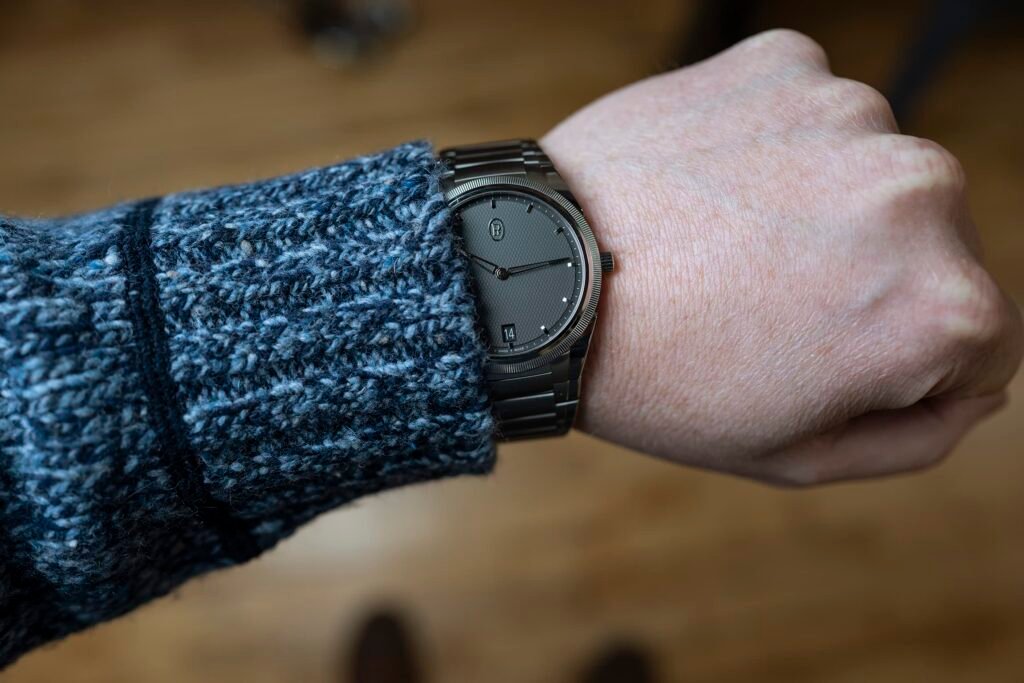 The overlooked elegance of micro-rotor movements